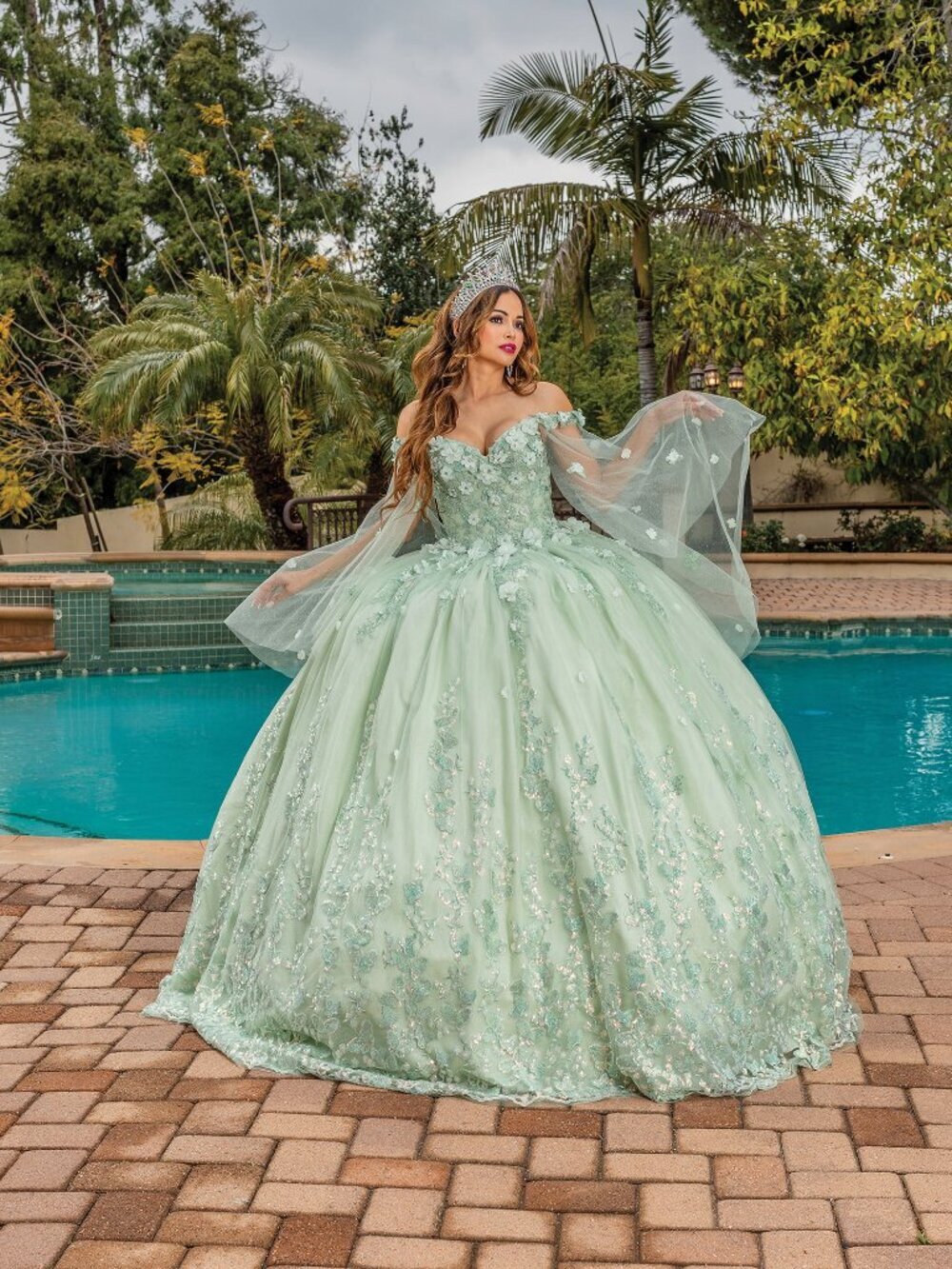 NEW SAGE Evening Gown Floor Length Formal Elegant Stunning 1819